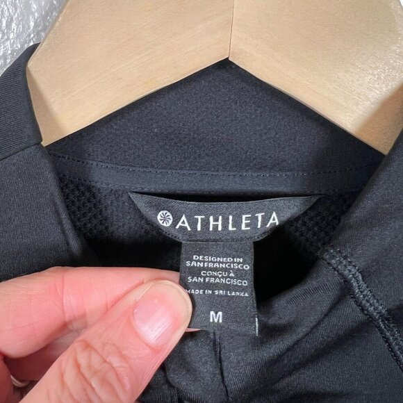Athleta Womens Whistler Half Zip Top Size Medium Black Mock Neck Thumbholes - Picture 4 of 11